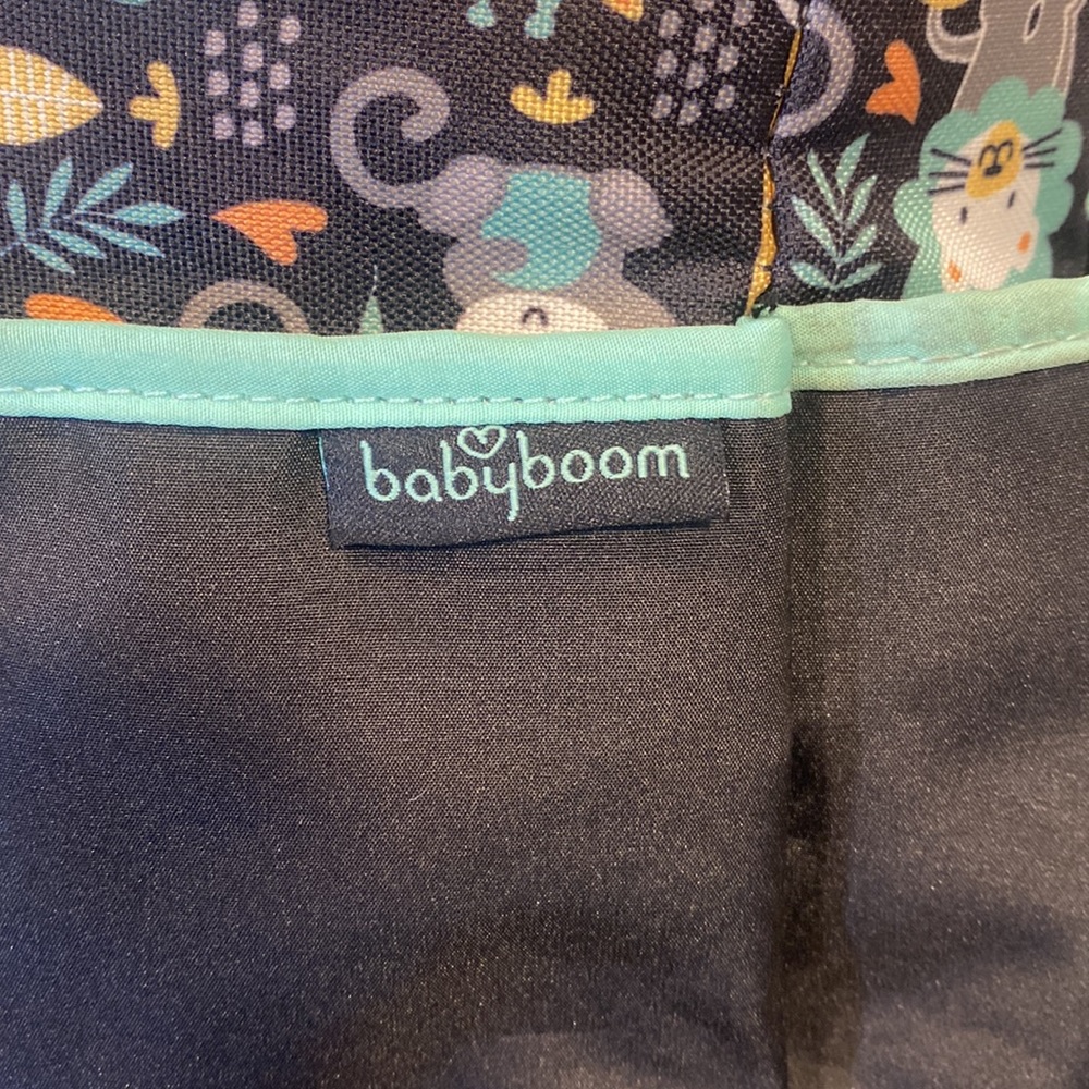 Babyboom Diaper Bag - Picture 3 of 7